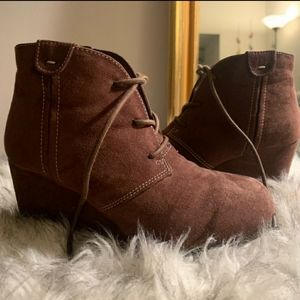 Brown ankle boots with wedge heel